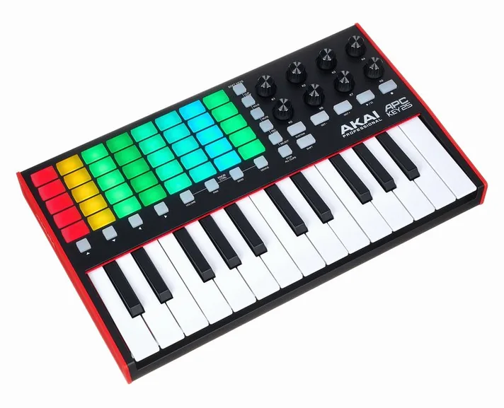 AKAI Professional APC Key 25 MK2, achterzijde met aansluitingen, foto 3