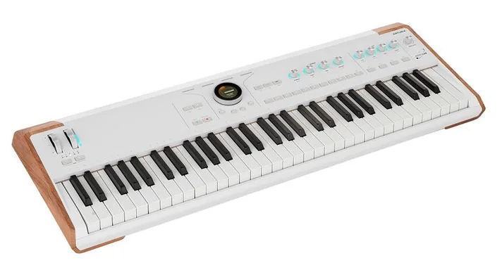 Arturia AstroLab, regelaars en knoppen, foto 3