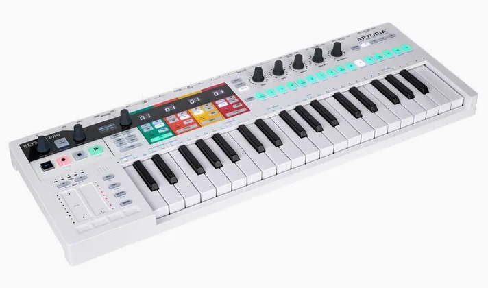 Arturia Keystep Pro, pads en regelaars, foto 3