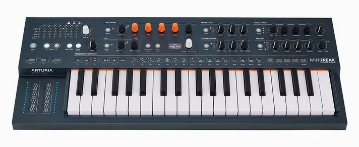 Arturia MiniFreak, zijaanzicht, foto 2