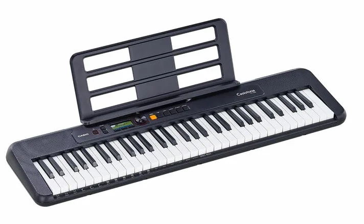 Casio CT-S200 BK, achterzijde met aansluitingen, foto 2