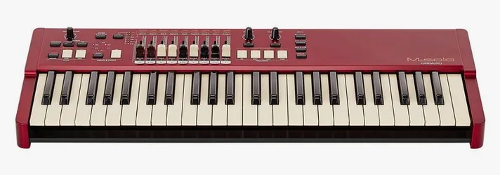 Hammond M-solo Burgundy, zijaanzicht, foto 2