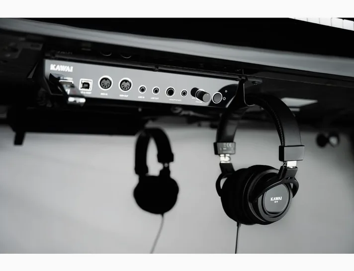 Kawai K-300 ATX 4 E/P SL Piano, zijaanzicht, foto 3