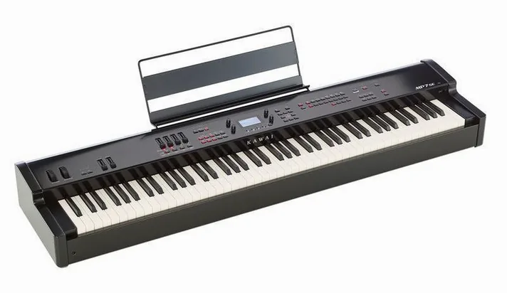Kawai MP-7 SE, schuin van boven, foto 3