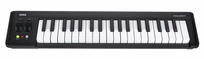 Korg microKEY 37 MkII, schuin van boven, foto 2
