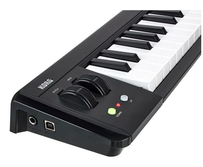 Korg microKEY 49 MkII, achterzijde met aansluitingen, foto 4