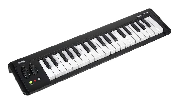 Korg microKEY Air 37, achterzijde met aansluitingen, foto 3