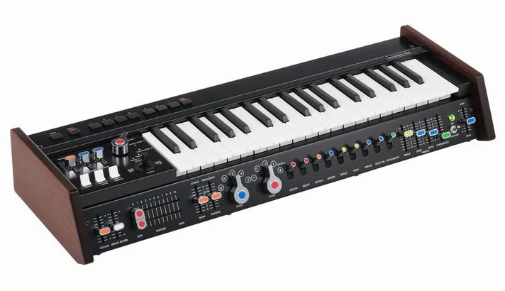 Korg miniKORG 700Sm, schuin van boven, foto 3