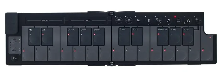 Korg nanoKEY Fold Black, achterzijde met aansluitingen, foto 4