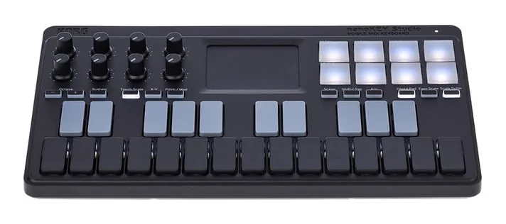 Korg nanoKEY Studio, zijaanzicht, foto 2