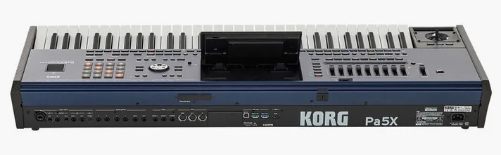 Korg PA-5X 61 Musikant, schuin van boven, foto 4