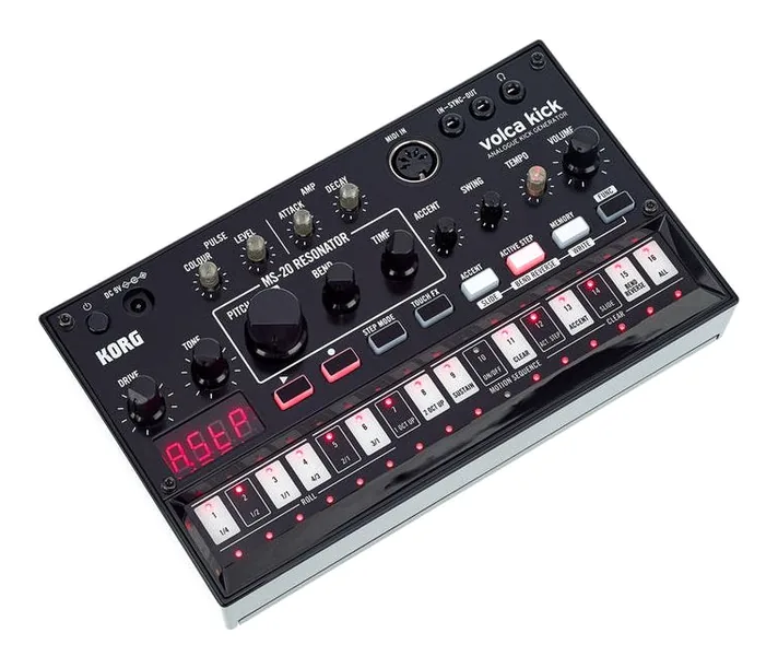 Korg Volca Kick, regelaars en knoppen, foto 3
