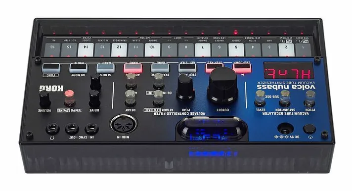 Korg Volca Nubass, achterzijde met aansluitingen, foto 4