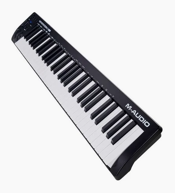 M-Audio Keystation 61 MK3, achterzijde met aansluitingen, foto 3