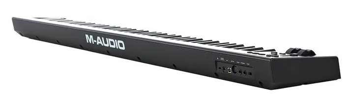 M-Audio Keystation 88 MK3, achterzijde met aansluitingen, foto 3