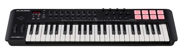 M-Audio Oxygen 49 MK5, achterzijde met aansluitingen, foto 2