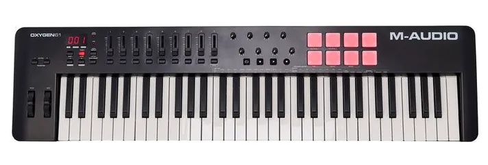 M-Audio Oxygen 61 MK5, schuin van boven, foto 3