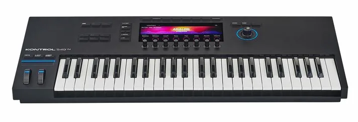 Native Instruments Kontrol S49 MK3, schuin van boven, foto 2