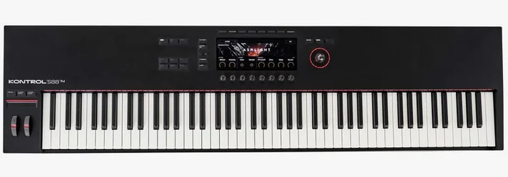 Native Instruments Kontrol S88 MK3, schuin van boven, foto 3