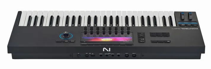 Native Instruments Kontrol S49 MK3 Komplete 26, schuin van boven, foto 4