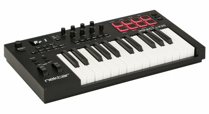 Nektar Impact LX25 mk3, zijaanzicht, foto 3