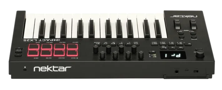 Nektar Impact LX25 mk3, schuin van boven, foto 4