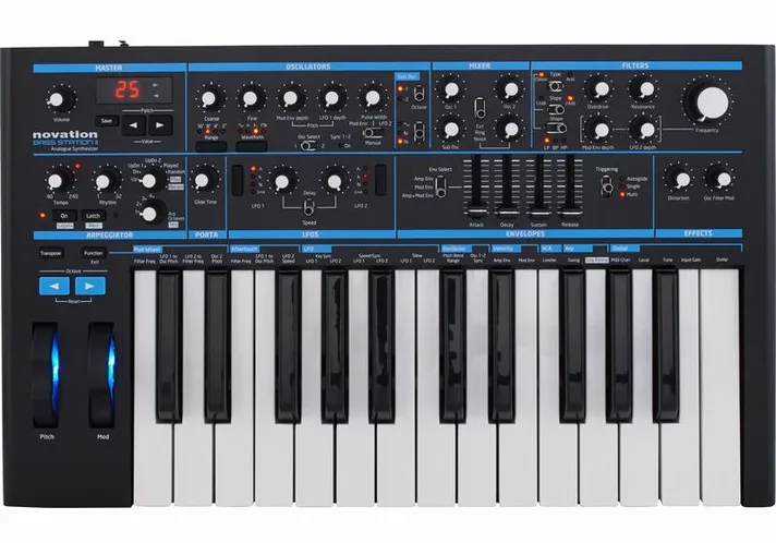 Novation Bass Station II, zijaanzicht, foto 4