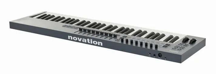 Novation FLkey 61, zijaanzicht, foto 4