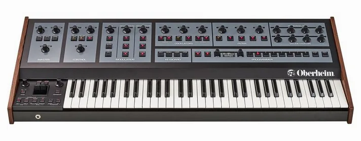Oberheim OB-X8, vooraanzicht, foto 2