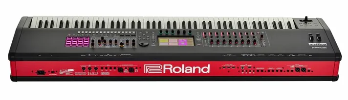 Roland Fantom-8 EX, schuin van boven, foto 4