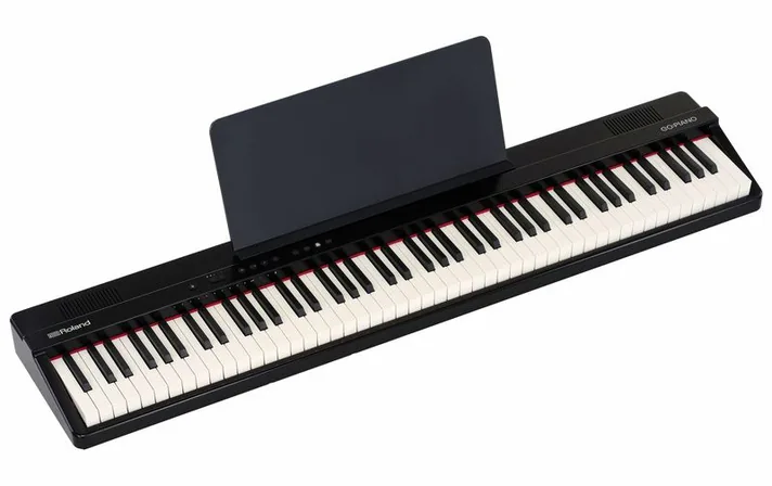 Roland GO:PIANO 88PX, schuin van boven, foto 2
