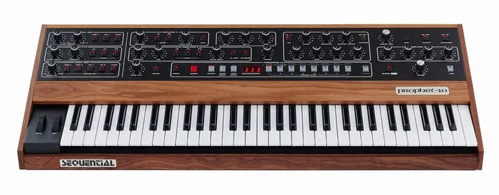 Sequential Prophet 10, schuin van boven, foto 2