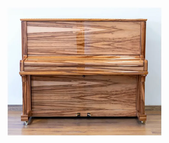 Steinway & Sons V-125 Amberwood, kast en pedalen, foto 3