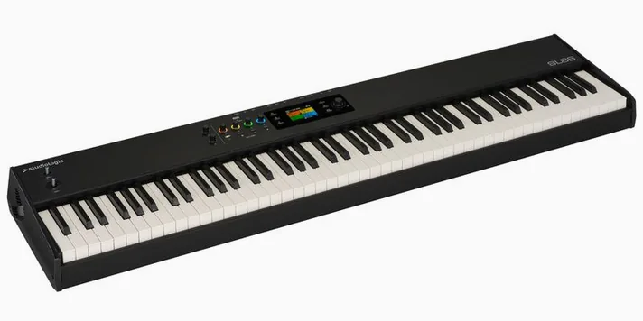 Studiologic SL88 mk2, vooraanzicht, foto 2
