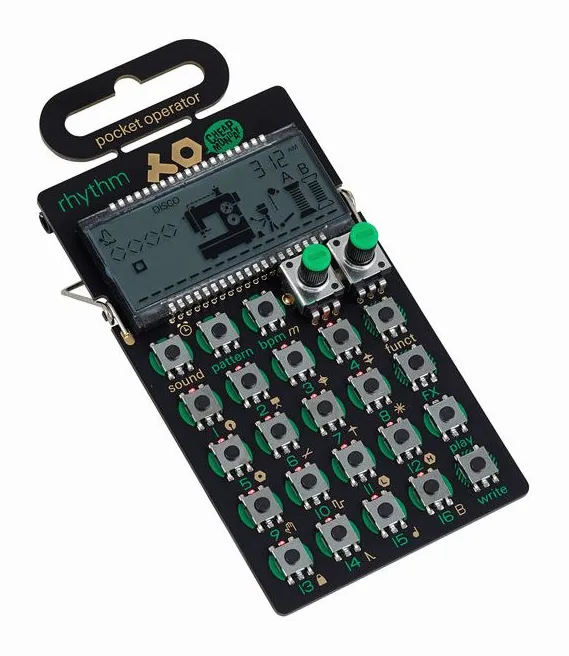 Teenage Engineering PO-12 rhythm, schuin van boven, foto 3