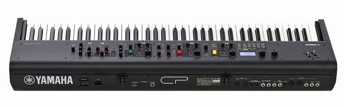 Yamaha CP73, zijaanzicht, foto 4