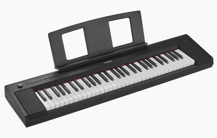Yamaha NP-15 Piaggero Black, vooraanzicht, foto 2