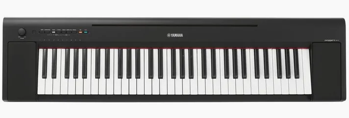 Yamaha NP-15 Piaggero Black, schuin van boven, foto 3