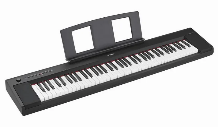 Yamaha NP-35 Piaggero Black, zijaanzicht, foto 2
