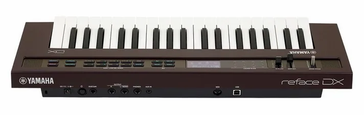 Yamaha Reface DX, schuin van boven, foto 4